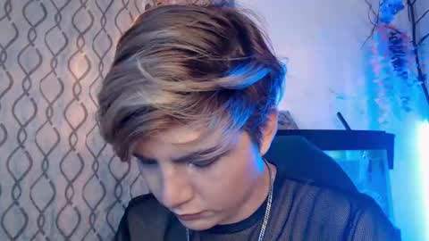 Snapshot of jnick_21 chatting on February 2025 12:06:02 AM Nick online show from February 2025 12:06:02 AM