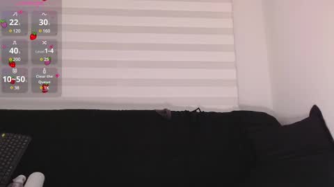 Snapshot of joan_didion chatting on December 2024 03:29:02 AM Joan Didion online show from December 2024 03:29:02 AM