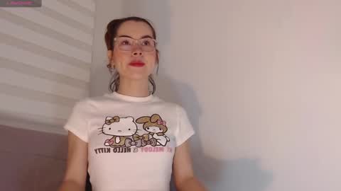 Snapshot of joan_didion chatting on December 2024 05:04:02 AM Joan Didion online show from December 2024 05:04:02 AM