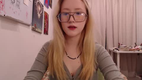 joan_kiss online show from November 2025 07:45:02 PM