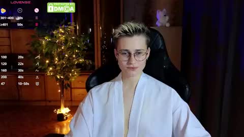 Snapshot of joan_night chatting on July 2026 06:33:01 PM J online show from July 2026 06:33:01 PM