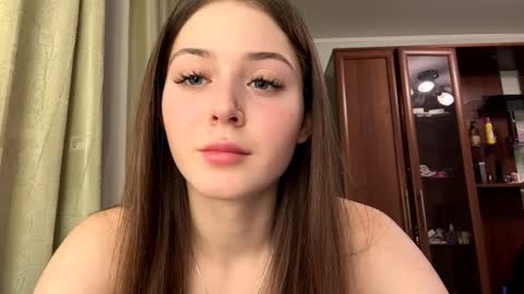 Adel online show from February 2026 05:11:02 PM