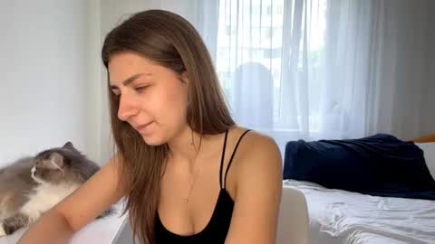 Snapshot of joandonelly chatting on July 2026 12:41:01 PM Bella online show from July 2026 12:41:01 PM