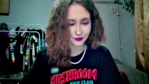 Joannatompson online show from September 2025 07:25:01 PM