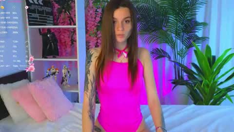 Snapshot of joannerichardson chatting on May 2026 07:19:02 PM Eva online show from May 2026 07:19:02 PM