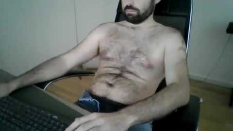joaodias_18 online show from May 2026 05:07:02 PM