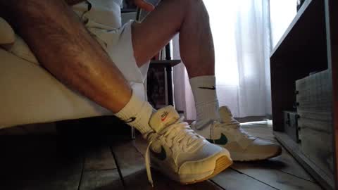 GUILLAUME feet and socks online show from February 2025 02:08:01 PM