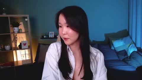 Amina online show from January 2025 12:24:01 PM