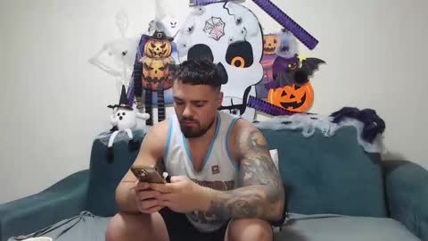 Snapshot of jodogs chatting on October 2025 07:01:01 AM Tiberius online show from October 2025 07:01:01 AM