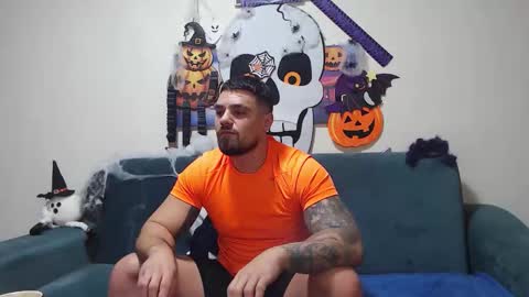 Snapshot of jodogs chatting on November 2025 04:45:01 AM Tiberius online show from November 2025 04:45:01 AM