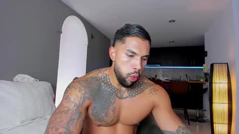 joe_esthetic online show from September 2025 09:37:01 PM