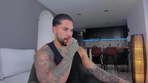 joe_esthetic online show from March 2026 09:47:02 PM