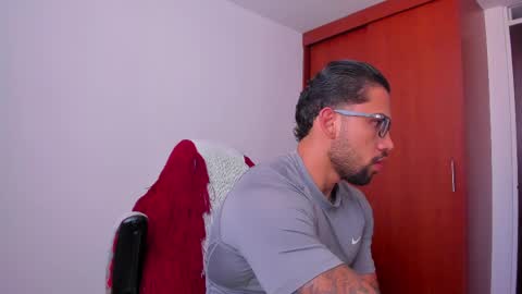 joe_esthetic online show from April 2026 01:06:02 PM