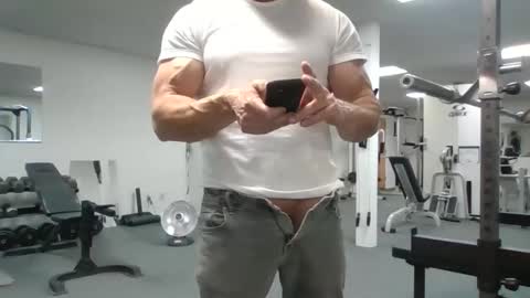 Snapshot of joe_smith5679 chatting on April 2026 08:10:01 PM joe_smith5679 online show from April 2026 08:10:01 PM