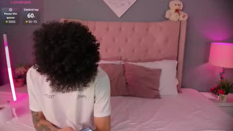 Snapshot of joeandemma chatting on December 2025 01:32:02 AM Emma Joe online show from December 2025 01:32:02 AM