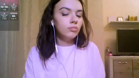 Jennifer online show from June 2026 12:32:02 AM
