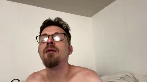 Snapshot of joemama34 chatting on February 2025 09:37:01 AM Xtina online show from February 2025 09:37:01 AM