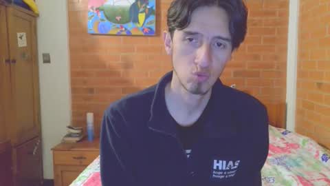 Snapshot of johan70nsexy chatting on December 2025 12:32:01 PM johan70nsexy online show from December 2025 12:32:01 PM