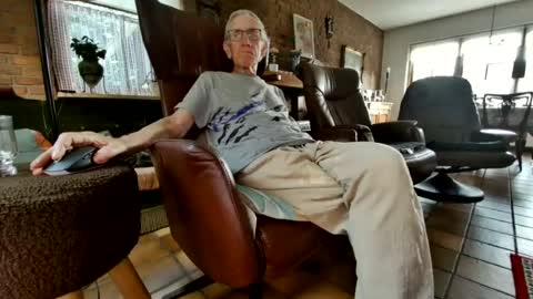 Snapshot of johan7_heet chatting on July 2026 05:45:01 PM johan7 heet online show from July 2026 05:45:01 PM