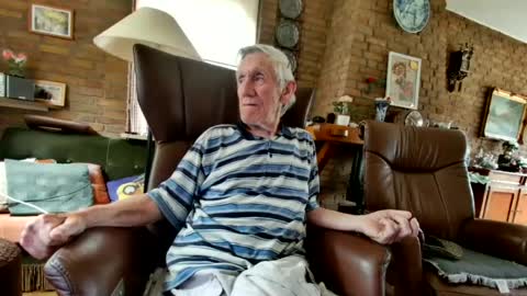 Snapshot of johan7_heet chatting on July 2026 03:41:02 PM johan7 heet online show from July 2026 03:41:02 PM