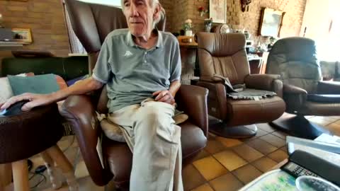 Snapshot of johan7_heet chatting on August 2026 02:30:02 PM johan7 heet online show from August 2026 02:30:02 PM