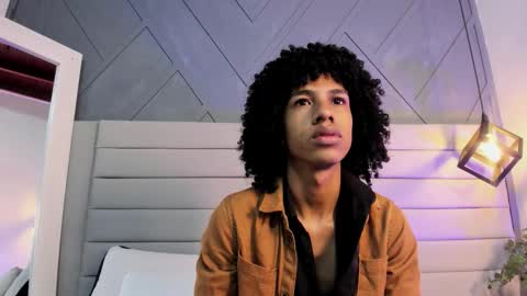 Snapshot of johan_gz_ chatting on November 2025 11:55:02 AM Johan online show from November 2025 11:55:02 AM