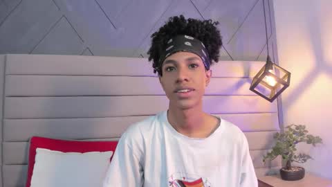 Snapshot of johan_gz_ chatting on November 2025 11:43:02 AM Johan online show from November 2025 11:43:02 AM