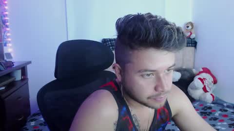 Snapshot of johanleonsweetboy chatting on September 2025 02:51:01 PM JOHAN independient model online show from September 2025 02:51:01 PM