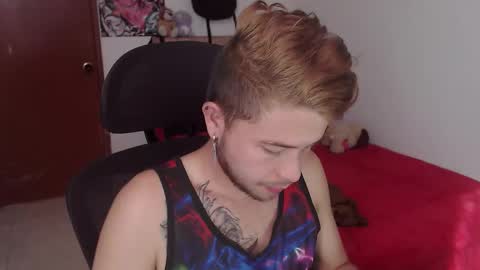 Snapshot of johanleonsweetboy chatting on November 2025 01:13:02 PM JOHAN independient model online show from November 2025 01:13:02 PM