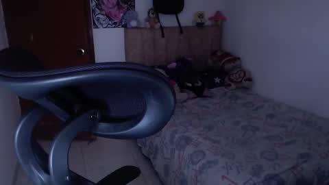 Snapshot of johanleonsweetboy chatting on December 2025 02:47:01 PM JOHAN independient model online show from December 2025 02:47:01 PM