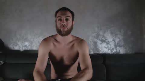 Snapshot of john_green77 chatting on November 2025 12:07:02 PM John online show from November 2025 12:07:02 PM