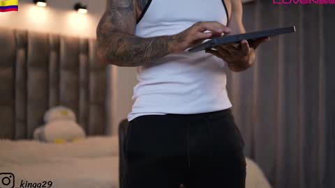 john online show from November 2025 08:07:01 PM