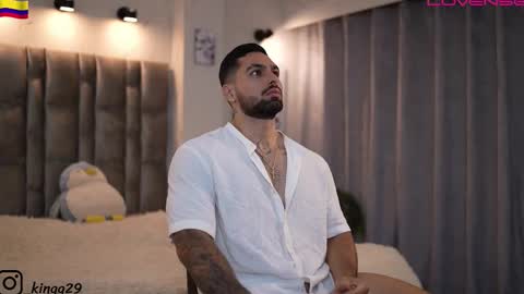 john online show from November 2025 09:58:01 PM