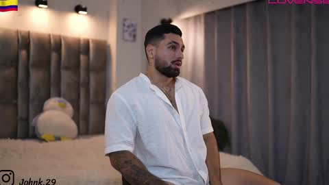 john online show from November 2025 10:53:02 PM