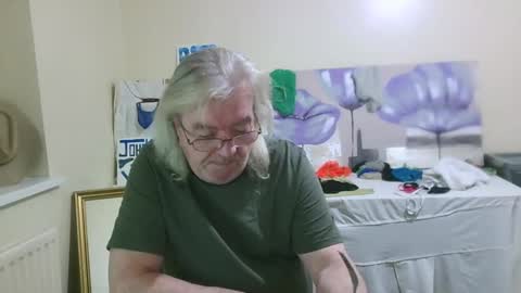 Snapshot of john_little_one chatting on December 2024 03:35:01 AM JOHN online show from December 2024 03:35:01 AM