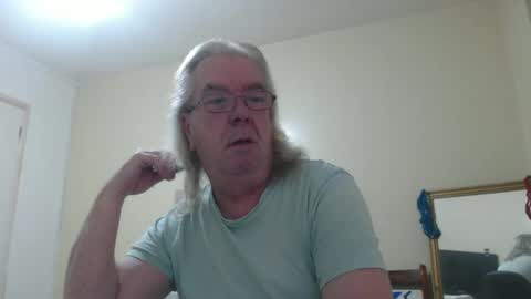 Snapshot of john_little_one chatting on January 2025 11:00:01 PM JOHN online show from January 2025 11:00:01 PM