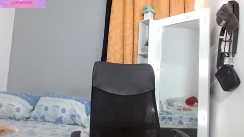 Snapshot of john_ssnow29 chatting on December 2024 09:20:01 PM john_ssnow29 online show from December 2024 09:20:01 PM