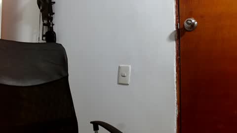 Snapshot of john_ssnow29 chatting on December 2024 09:20:02 PM john_ssnow29 online show from December 2024 09:20:02 PM