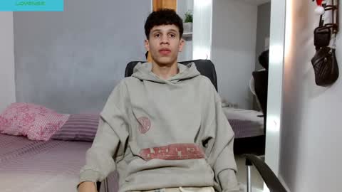 Snapshot of john_ssnow29 chatting on December 2024 07:51:01 PM john_ssnow29 online show from December 2024 07:51:01 PM