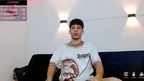 Snapshot of john_ssnow29 chatting on September 2025 10:26:01 PM john_ssnow29 online show from September 2025 10:26:01 PM