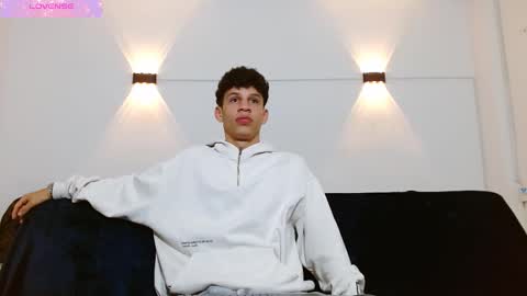 Snapshot of john_ssnow29 chatting on October 2025 02:53:02 AM john_ssnow29 online show from October 2025 02:53:02 AM