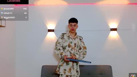 Snapshot of john_ssnow29 chatting on November 2025 10:29:01 AM john_ssnow29 online show from November 2025 10:29:01 AM