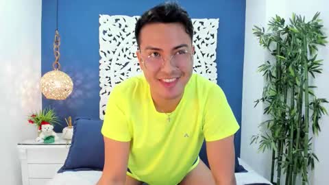 Snapshot of johnbelrose chatting on November 2025 11:05:01 AM johnbelrose online show from November 2025 11:05:01 AM