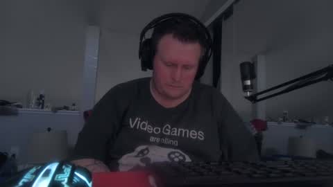 Snapshot of johnfernandez784 chatting on June 2026 09:43:02 AM johnfernandez784 online show from June 2026 09:43:02 AM