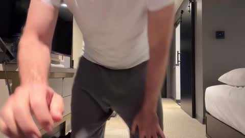 J online show from October 2025 10:55:01 AM