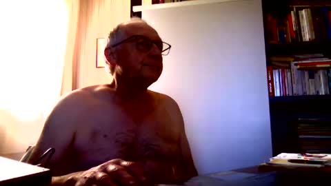 Snapshot of johnjohn6226623 chatting on January 2025 01:47:02 PM johnjohn6226 online show from January 2025 01:47:02 PM