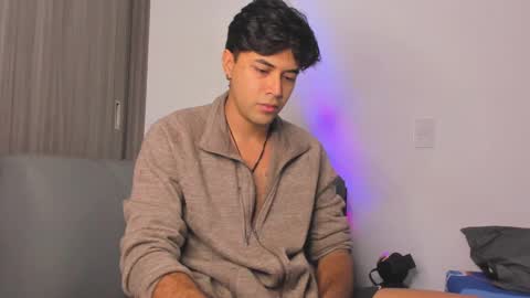 johnny_bravo777 online show from February 2025 05:41:02 AM