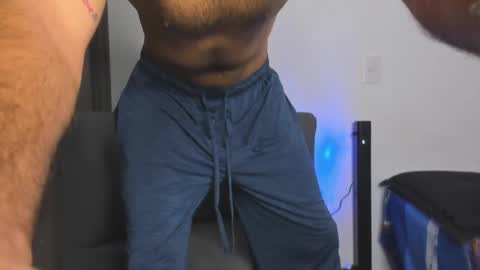 johnny_bravo777 online show from February 2025 01:52:01 AM