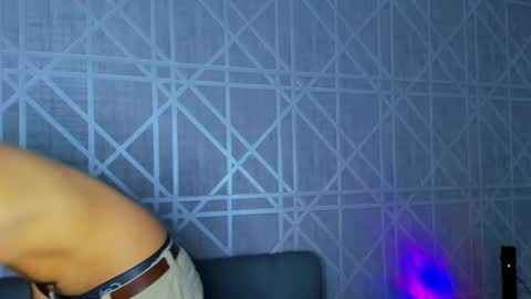 johnny_bravo777 online show from February 2025 04:42:02 AM