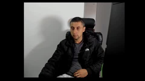 Johnny online show from November 2025 09:24:01 PM